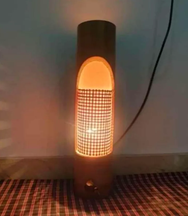 Table lampshade Corner