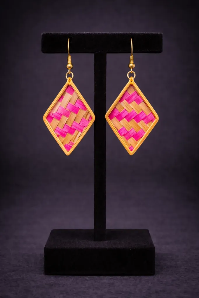Earring pink glow