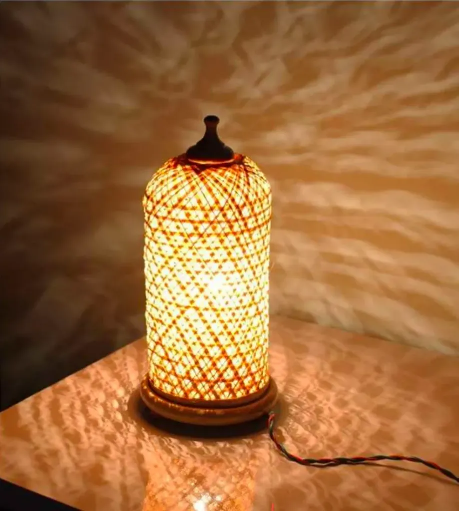 Table lamp -4